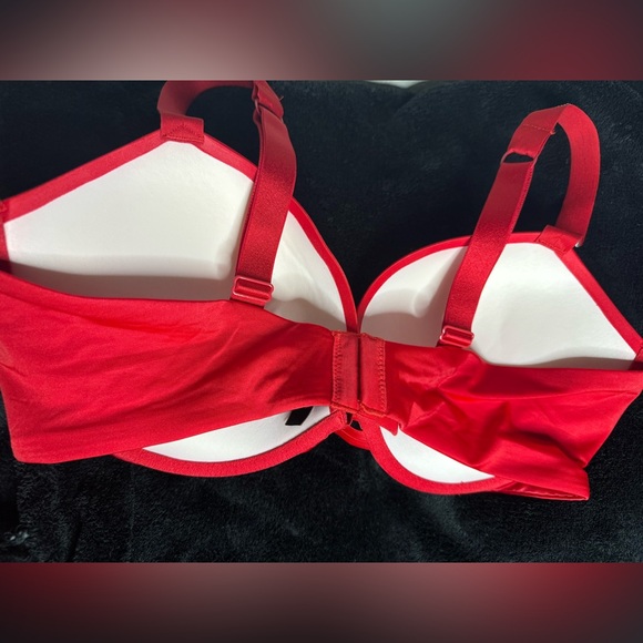 Victoria’ Secret Bra - Picture 2 of 8